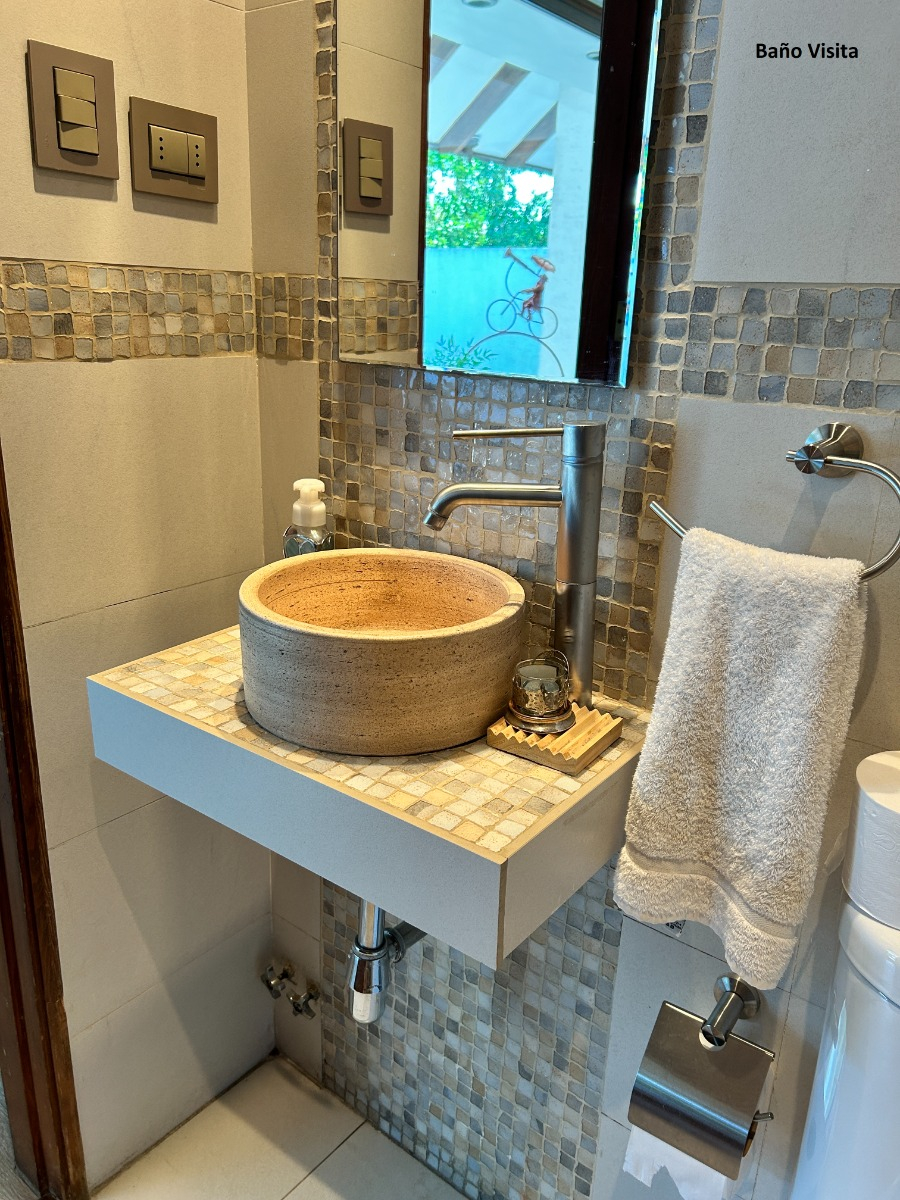 Venta Casa NO 5D en suite 5B 3E 3B Juan XXIII - Vitacura