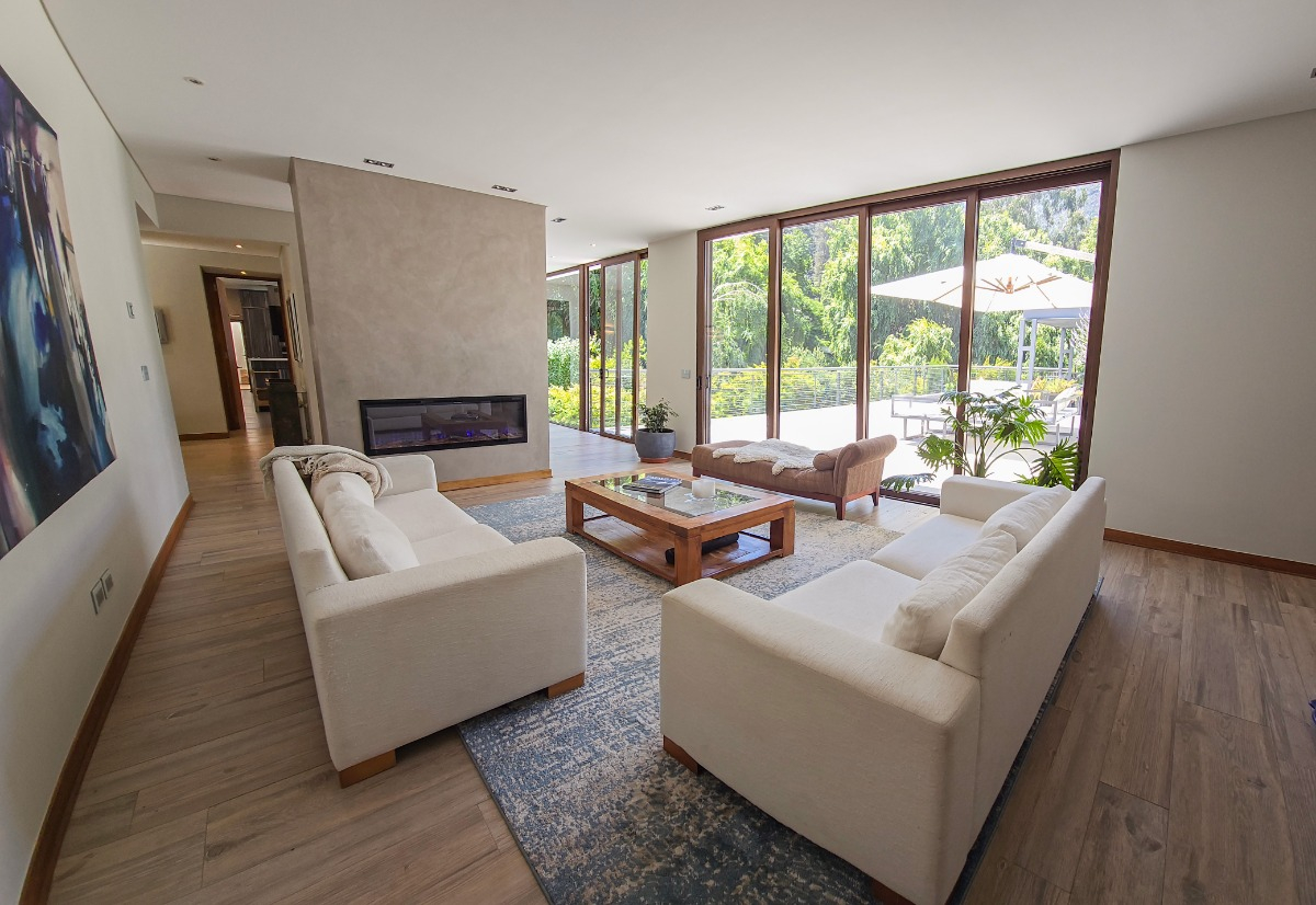 Venta Casa SO 5D en suite Walk-in cl&oacute;set 5B 2E 2B El Array&aacute;n - Lo Barnechea