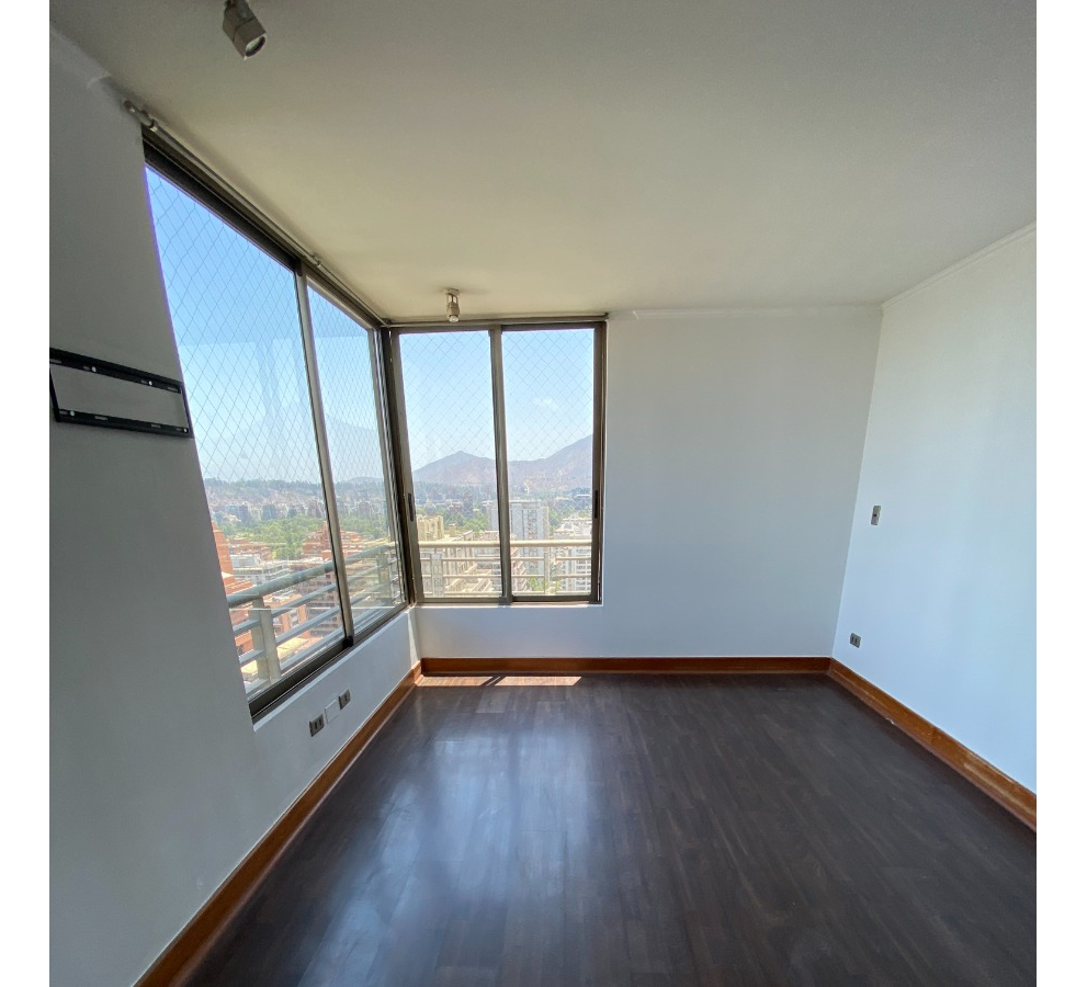 Arriendo Departamento N 2D en suite 2B 1E 1B Metro Escuela Militar - Las Condes