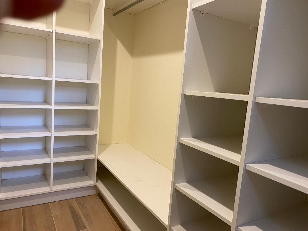 Arriendo Casa 4D en suite Walk-in cl&oacute;set 4B 2E 1B San Carlos de Apoquindo - Las Condes