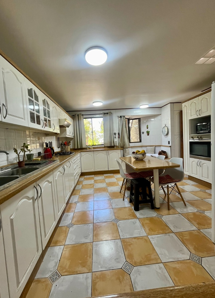 Venta Casa NP 5D en suite Walk-in cl&oacute;set 6B 3E 2B Los Dominicos - Las Condes