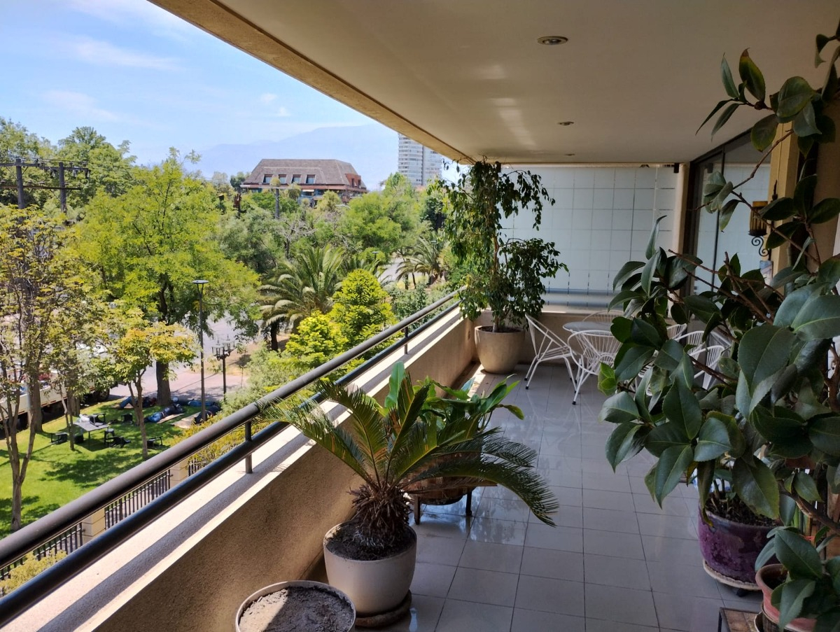 Venta Departamento 3D en suite Walk-in cl&oacute;set 3B 2E 1B Jard&iacute;n Del Este - Vitacura