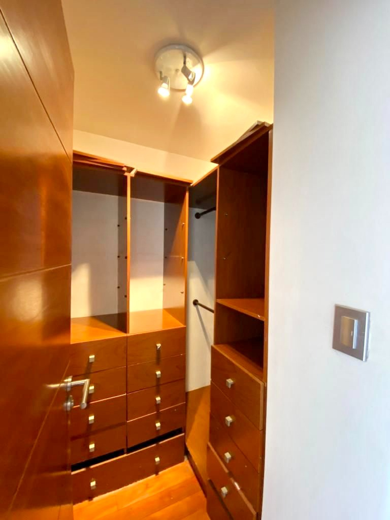 Arriendo Departamento 2D Parque Arauco - Las Condes