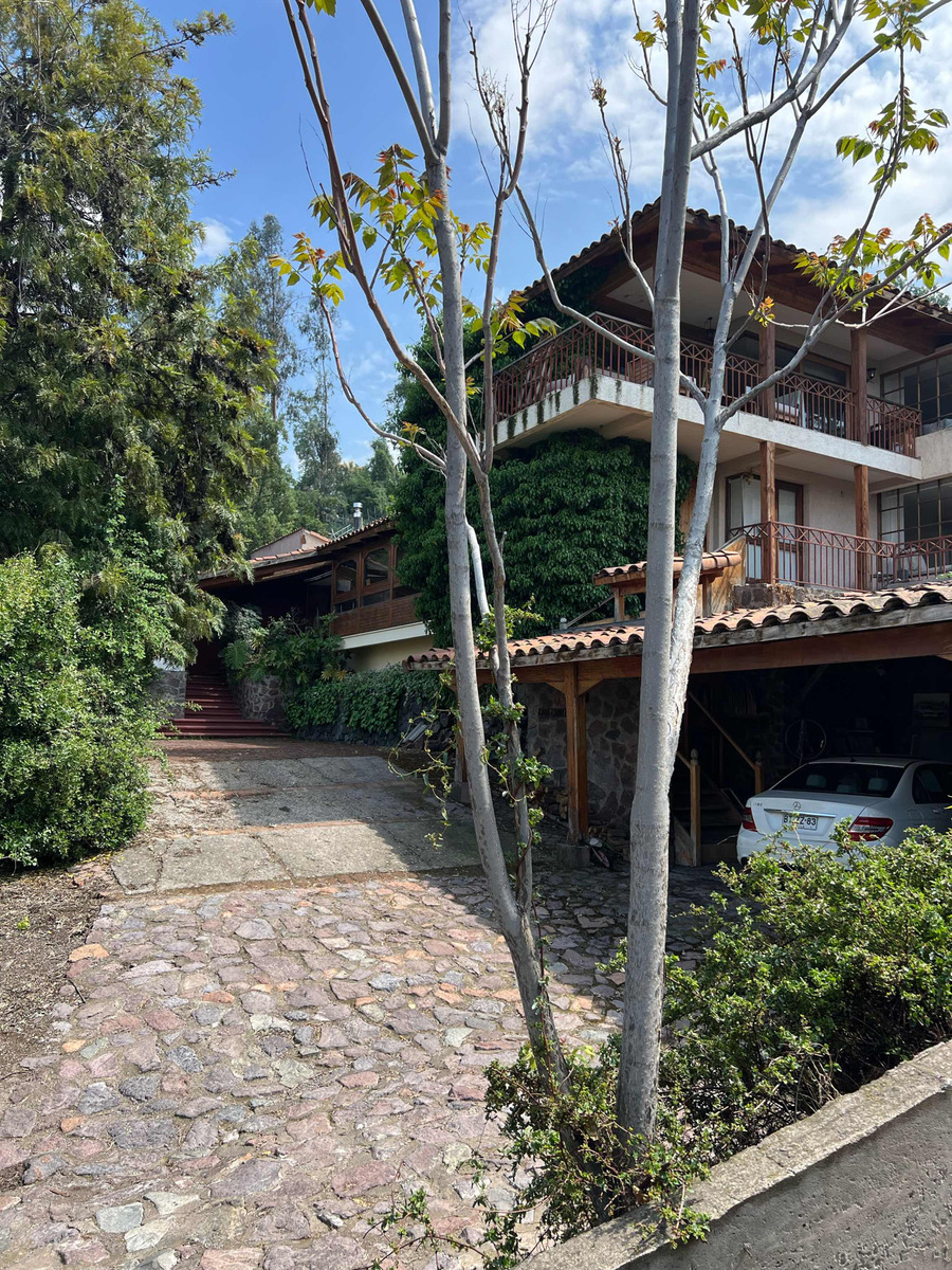 Venta Casa 5D 4B 8E Lo Curro - Vitacura