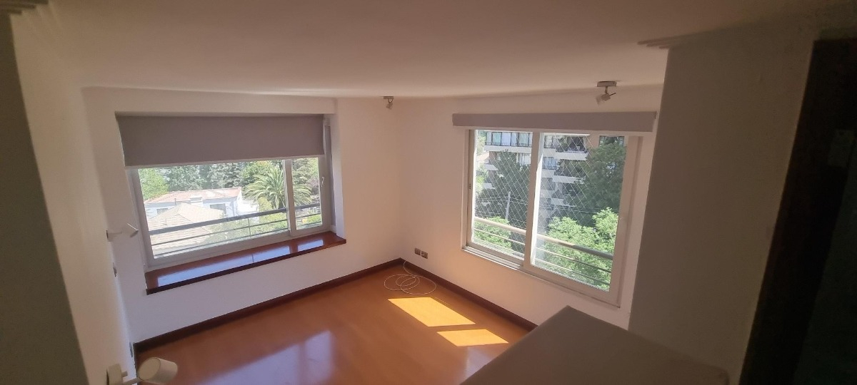 Arriendo Departamento 2D Barrio El Golf - Las Condes