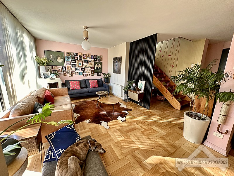 Venta Casa N 5D 4B 2E 1B Borde R&iacute;o - Casa Piedra - Vitacura