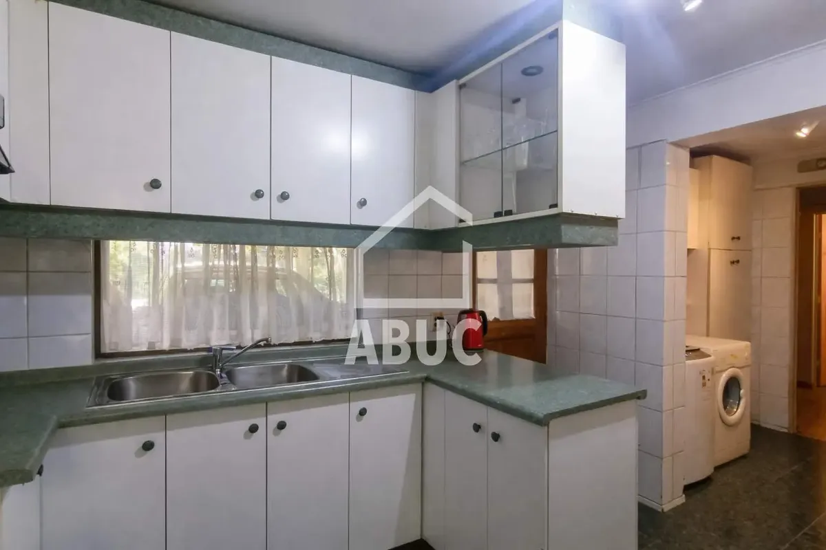 Venta Casa NO 5D 3B 2E 1Bd  - Las Condes