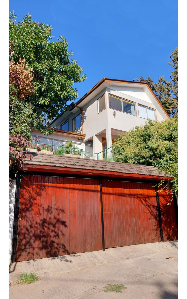 Venta Casa 5D en suite Walk-in cl&oacute;set 4B 2E Los Dominicos - Las Condes