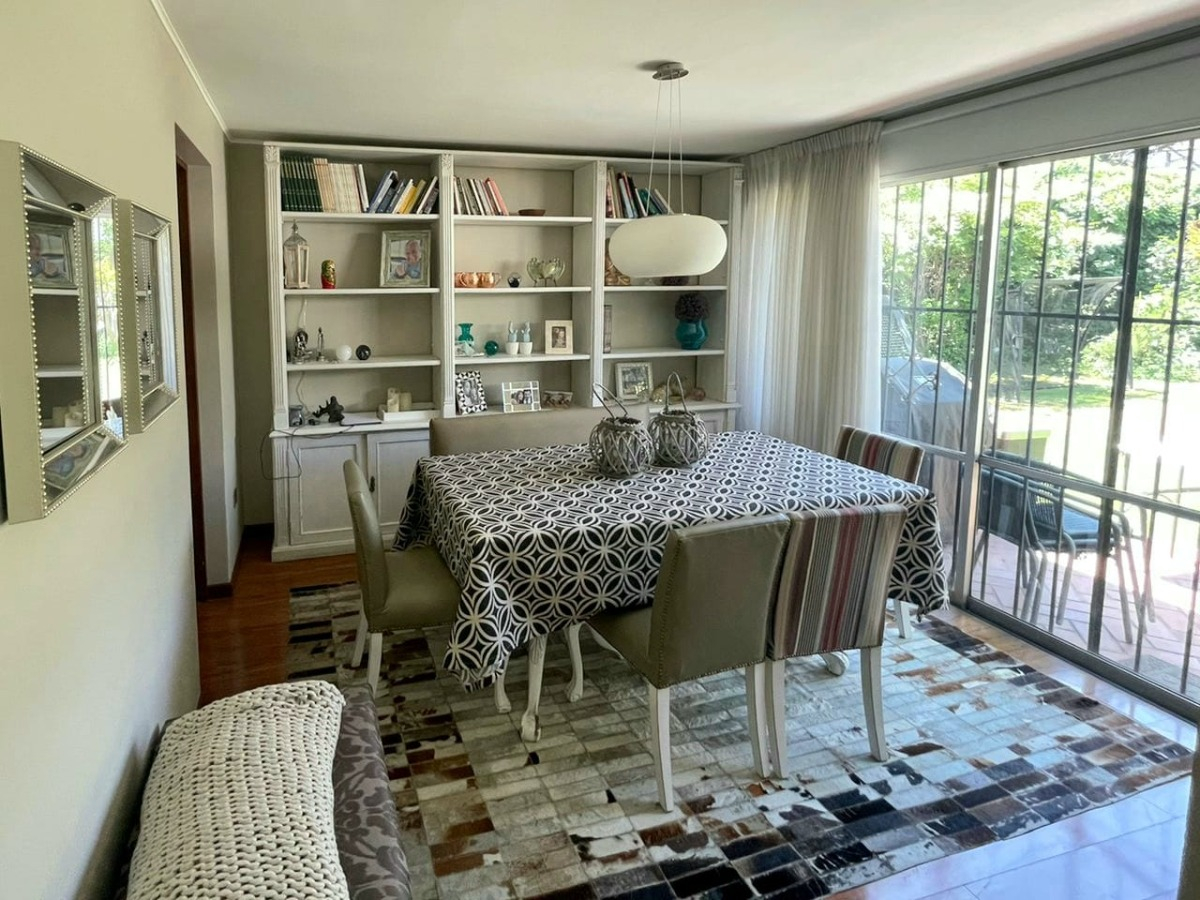 Arriendo Casa 4D en suite 3B 2E 1B La Dehesa - Lo Barnechea