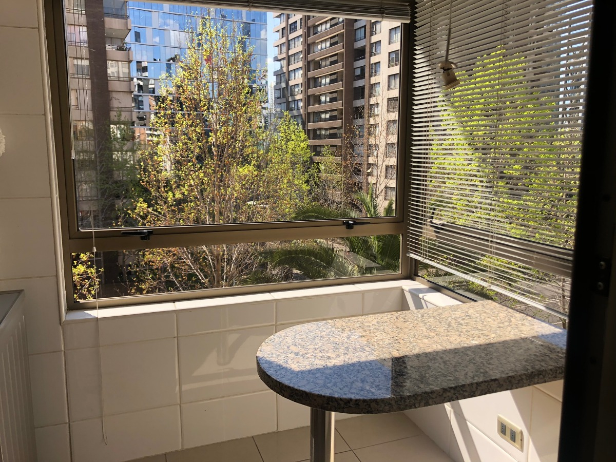 Arriendo Departamento NP 4D en suite Walk-in cl&oacute;set 4B 2E 1B Metro Manquehue - Apumanque - Las Condes