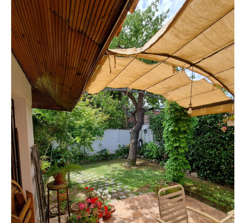 Venta Casa 3D 2B 4E 1B Rotonda Atenas - Las Condes