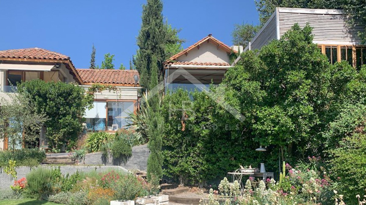 Arriendo Casa O 4D en suite Walk-in cl&oacute;set 4B 2E 1B La Dehesa - Lo Barnechea