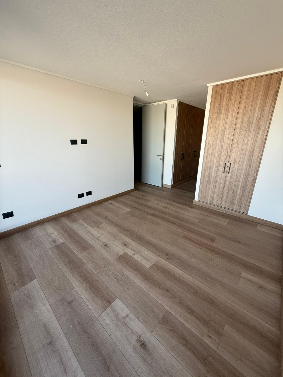 Arriendo Departamento NP 3D en suite 2B 1E 1B In&eacute;s de Su&aacute;rez - Providencia