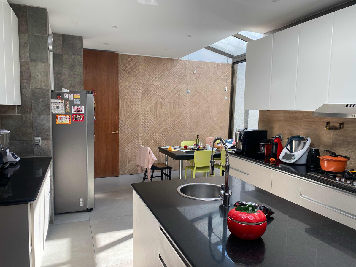 Arriendo Casa 7D 8B 5E 1B Los Dominicos - Las Condes