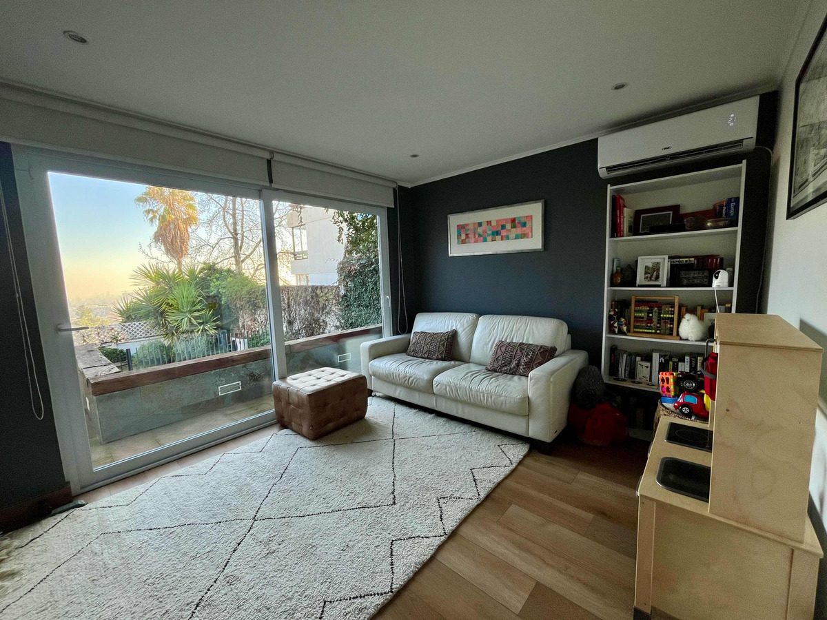 Arriendo Casa 5D 5B 2E 1B Los Dominicos - Las Condes