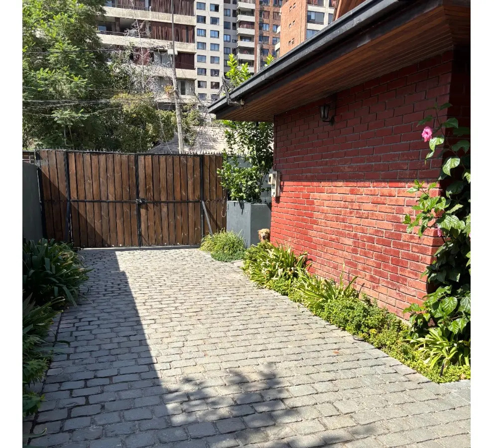 Arriendo Casa 3D 2B 2E Vaticano - Las Condes