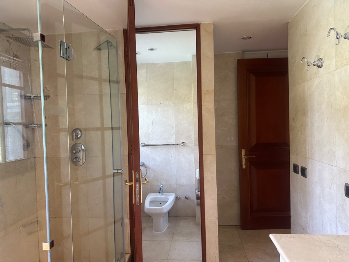 Arriendo Departamento SO 4D en suite Walk-in cl&oacute;set 4B 3E 1B Lo Curro - Vitacura