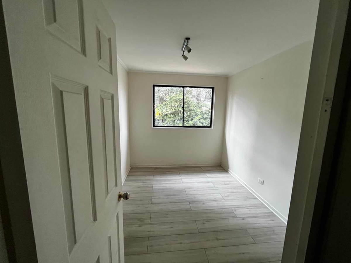 Venta Casa 5D 4B 3E Los Dominicos - Las Condes