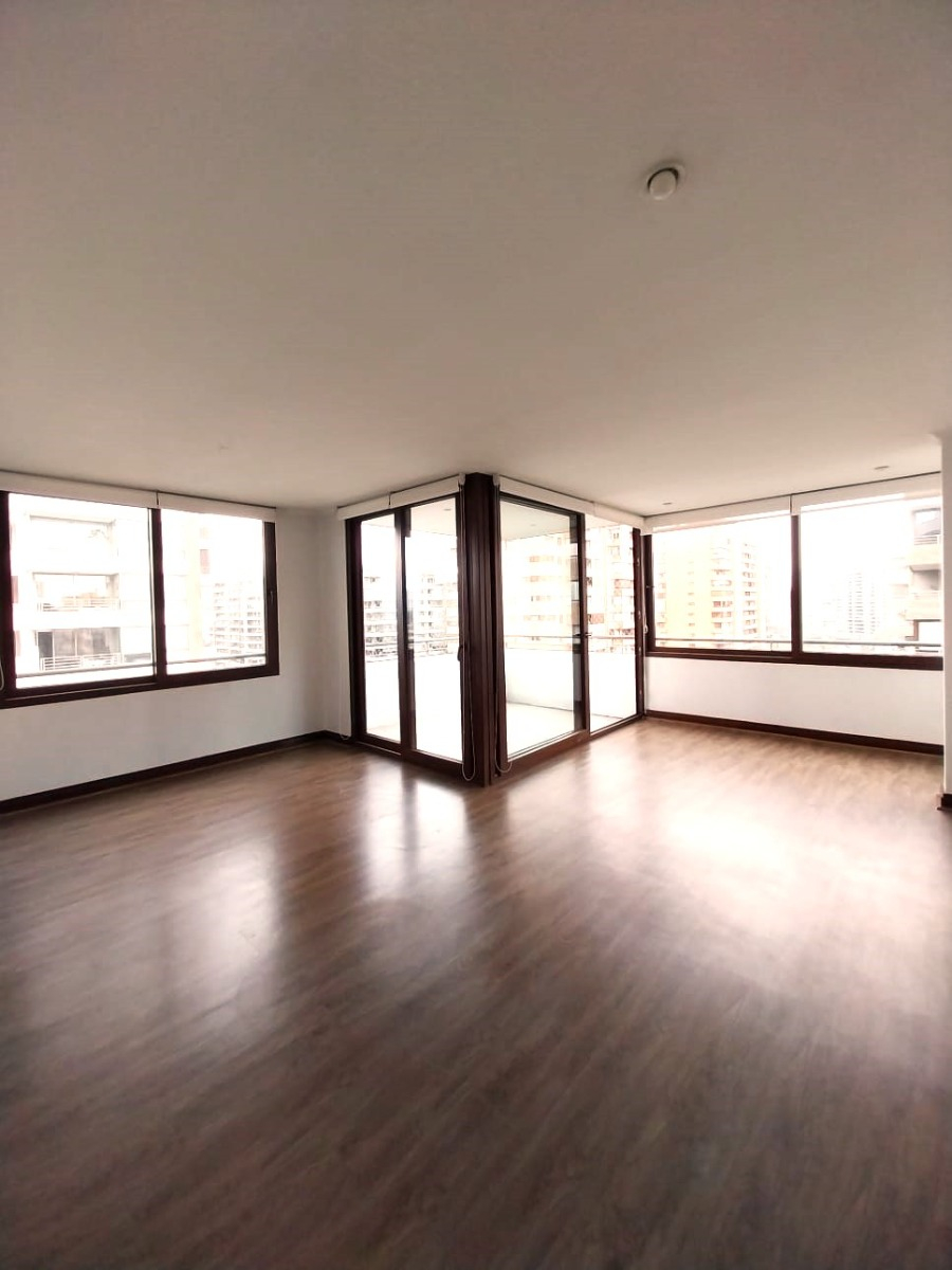 Arriendo Departamento SO 3D en suite Walk-in cl&oacute;set 3B 1E 1B Parque Arauco - Las Condes