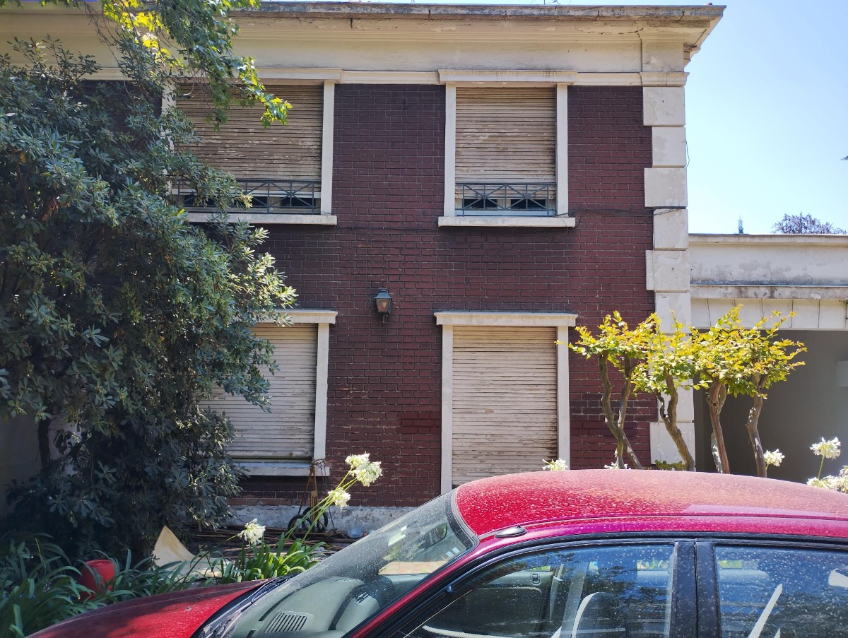 Venta Casa NO 4D en suite 4B 5E 1B Metro Escuela Militar - Las Condes