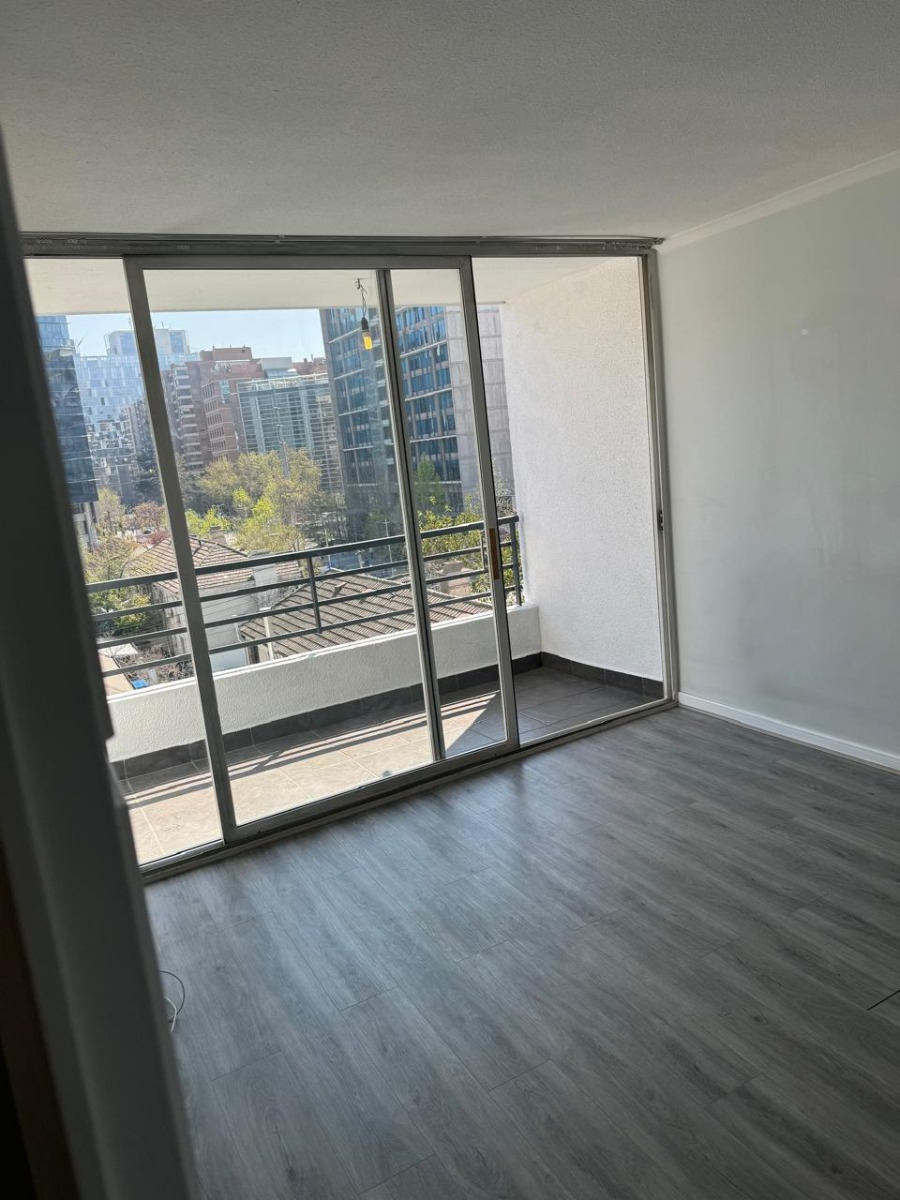Arriendo Departamento 2D Walk-in cl&oacute;set 2B 1E 1B Nueva Las Condes - Las Condes