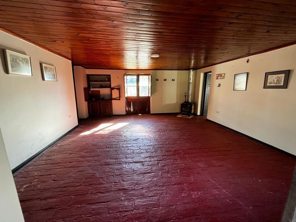 Venta Casa N 5D en suite 3B 3E 1B  - Linares