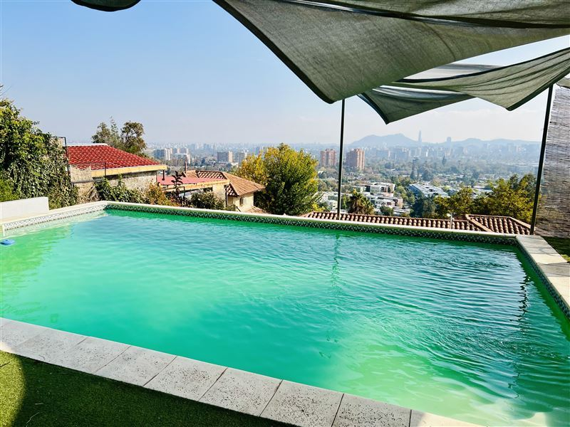 Venta Casa Poniente 5D en suite Walk-in cl&oacute;set 6B 4E 1B El Remanso - Las Condes