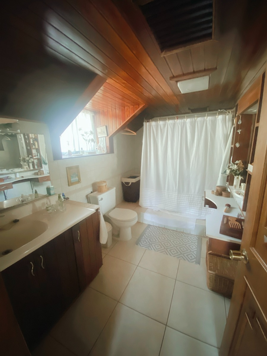 Venta Casa NO 5D en suite 3B 2E 1Bd Estoril - Las Condes