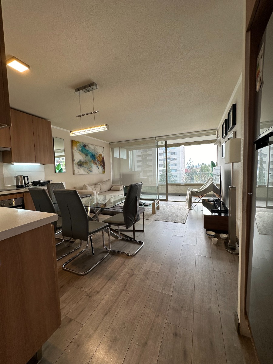 Arriendo Departamento 2D en suite Walk-in cl&oacute;set 2B 1E 1B Los Dominicos - Las Condes