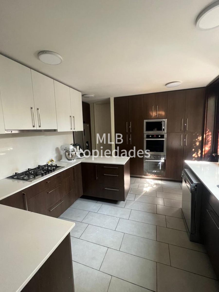 Venta Casa NP 4D en suite Walk-in cl&oacute;set 4B 3E 1B Los Trapenses - Lo Barnechea