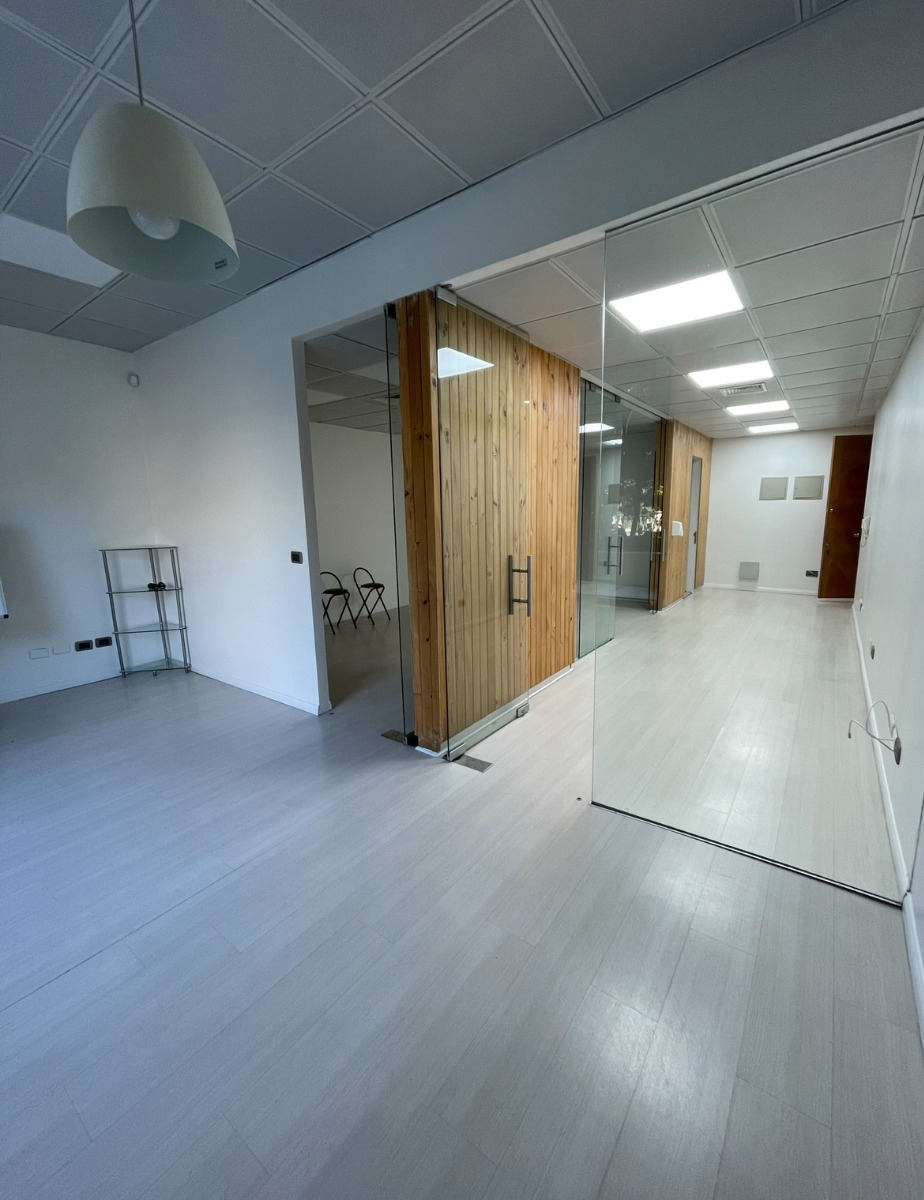 Venta Oficina NP 2B 1E 1B Metro Manquehue - Apumanque - Las Condes