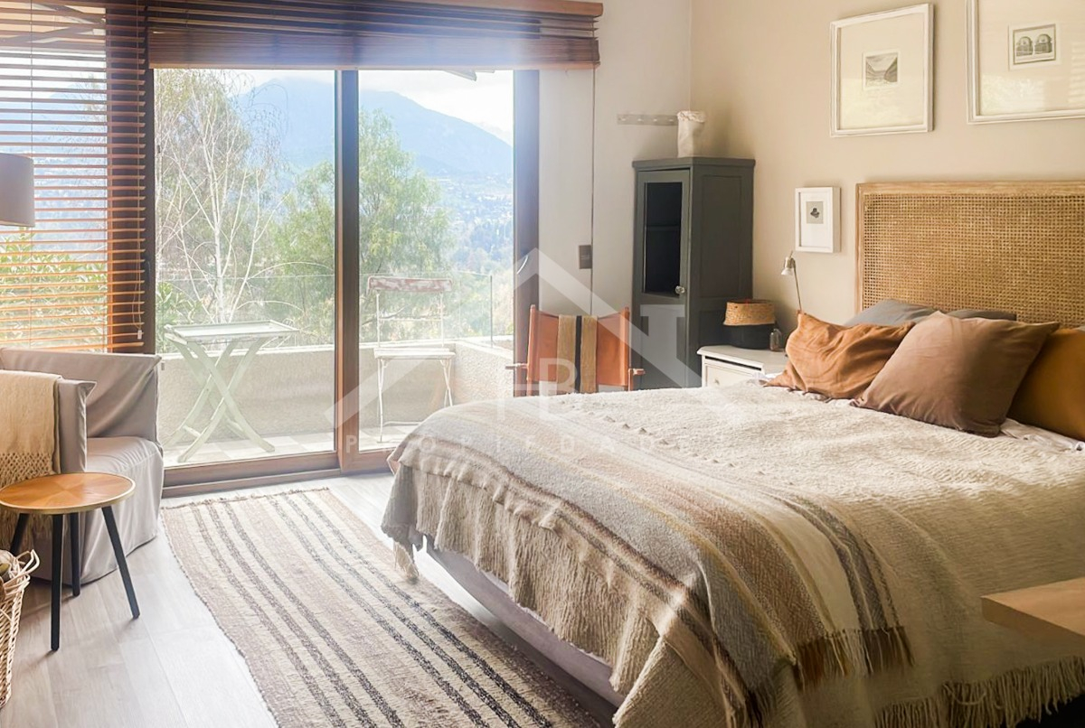 Arriendo Casa O 4D en suite Walk-in cl&oacute;set 4B 2E 1B La Dehesa - Lo Barnechea