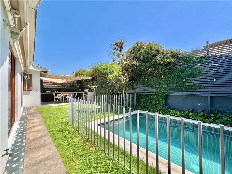 Venta Casa Nor-Oriente 3D 3B 1E 1B Metro Escuela Militar - Las Condes