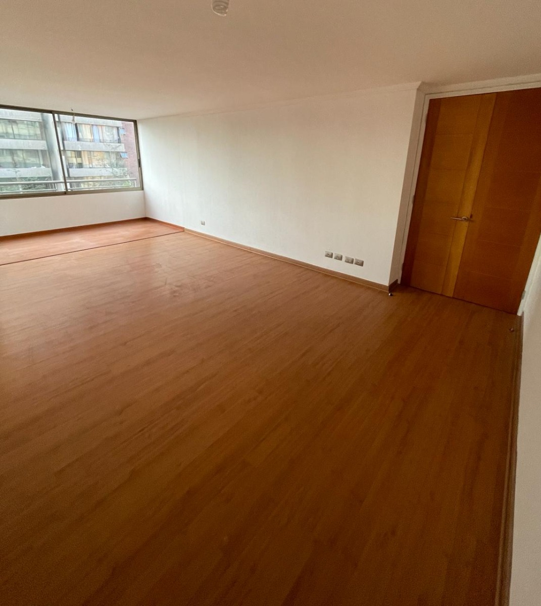 Venta Departamento SP 4D en suite Walk-in cl&oacute;set 3B 1E 1B Vaticano - Las Condes
