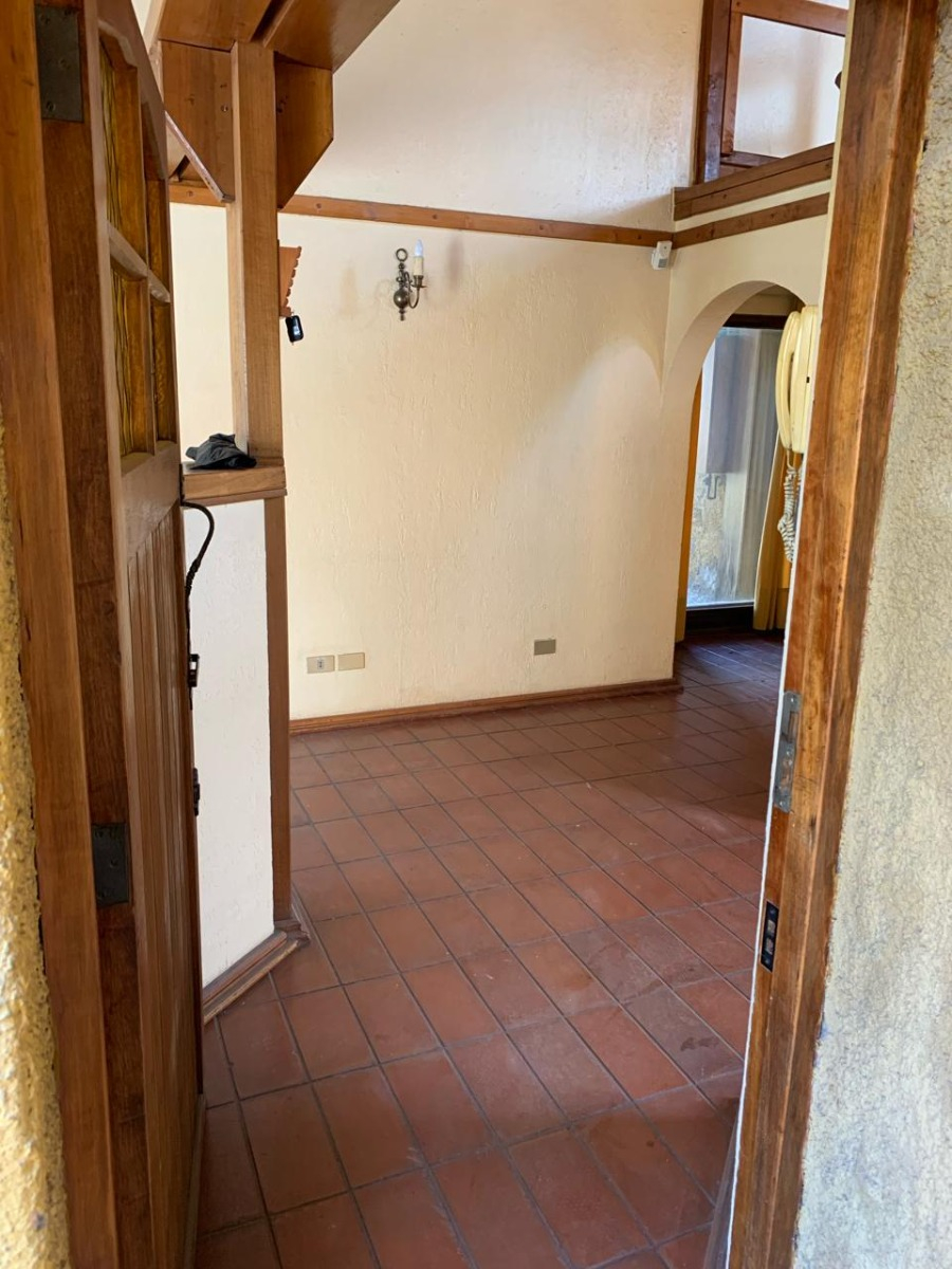 Arriendo Casa NO 5D en suite 3B 2E 1B Carlos Ossand&oacute;n - La Reina