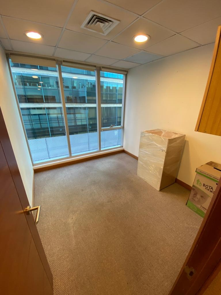 Arriendo Oficina 2B 1E 1B Metro Escuela Militar - Las Condes