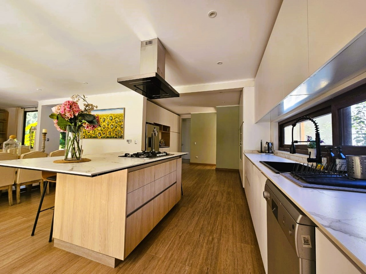 Venta Casa NOSP 3D en suite Walk-in cl&oacute;set 3B 4E 1B Chicureo - Colina