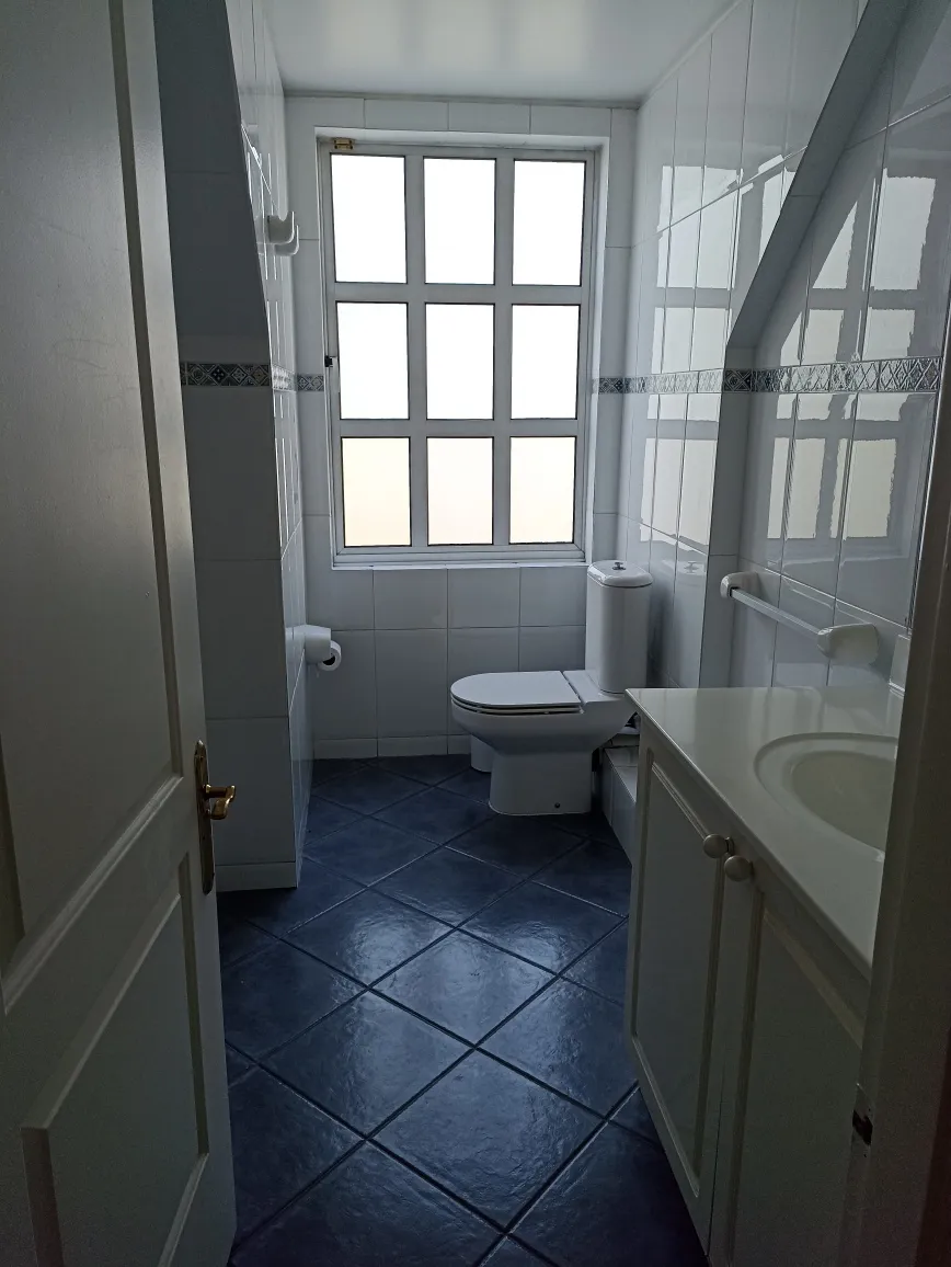 Venta Casa NOSP 5D WI cl&oacute;set Suite 4B 4E 1Bd El Huinganal - Lo Barnechea