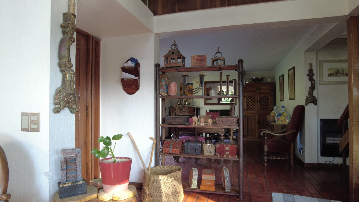 Venta Casa NOSP 5D en suite 3B 2E 1B Rotonda Atenas - Las Condes