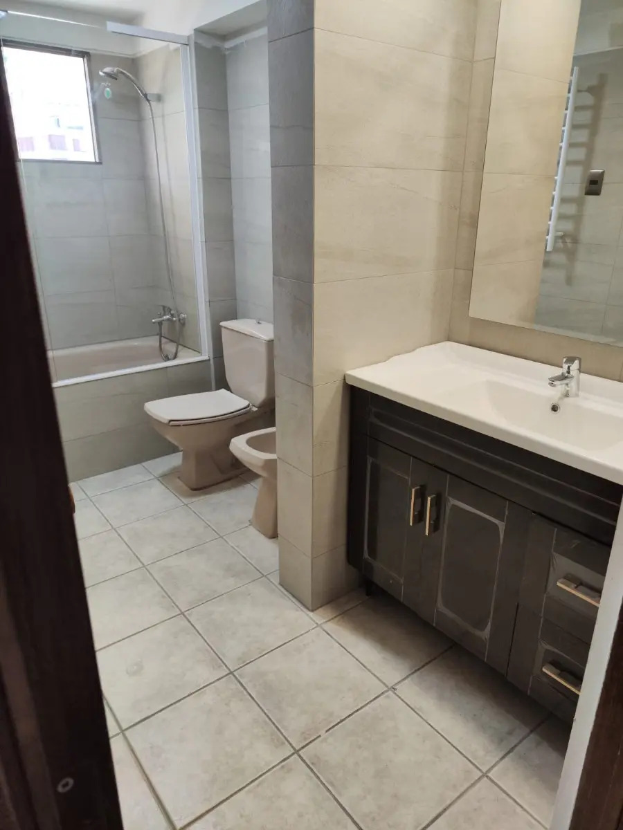 Arriendo Departamento O 3D 3B 2E 1B Barrio El Golf - Las Condes