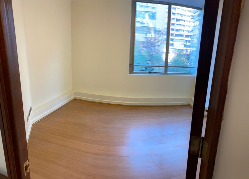 Arriendo Oficina 2B 1E Barrio El Golf - Las Condes