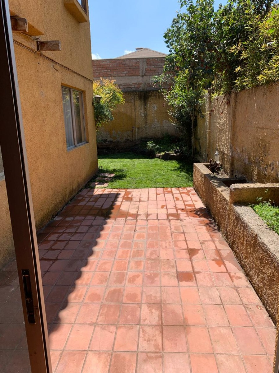 Arriendo Casa NO 5D en suite 3B 2E 1B Carlos Ossand&oacute;n - La Reina