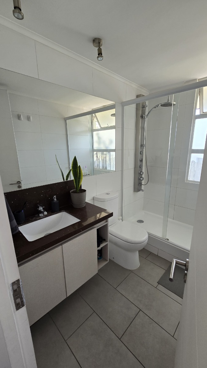 Arriendo Departamento NO 2D en suite 2B 1E 1B Metro Hernando de Magallanes - Las Condes