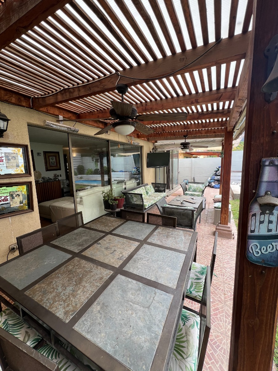 Venta Casa P 5D en suite Walk-in cl&oacute;set 4B 2E La Dehesa - Lo Barnechea