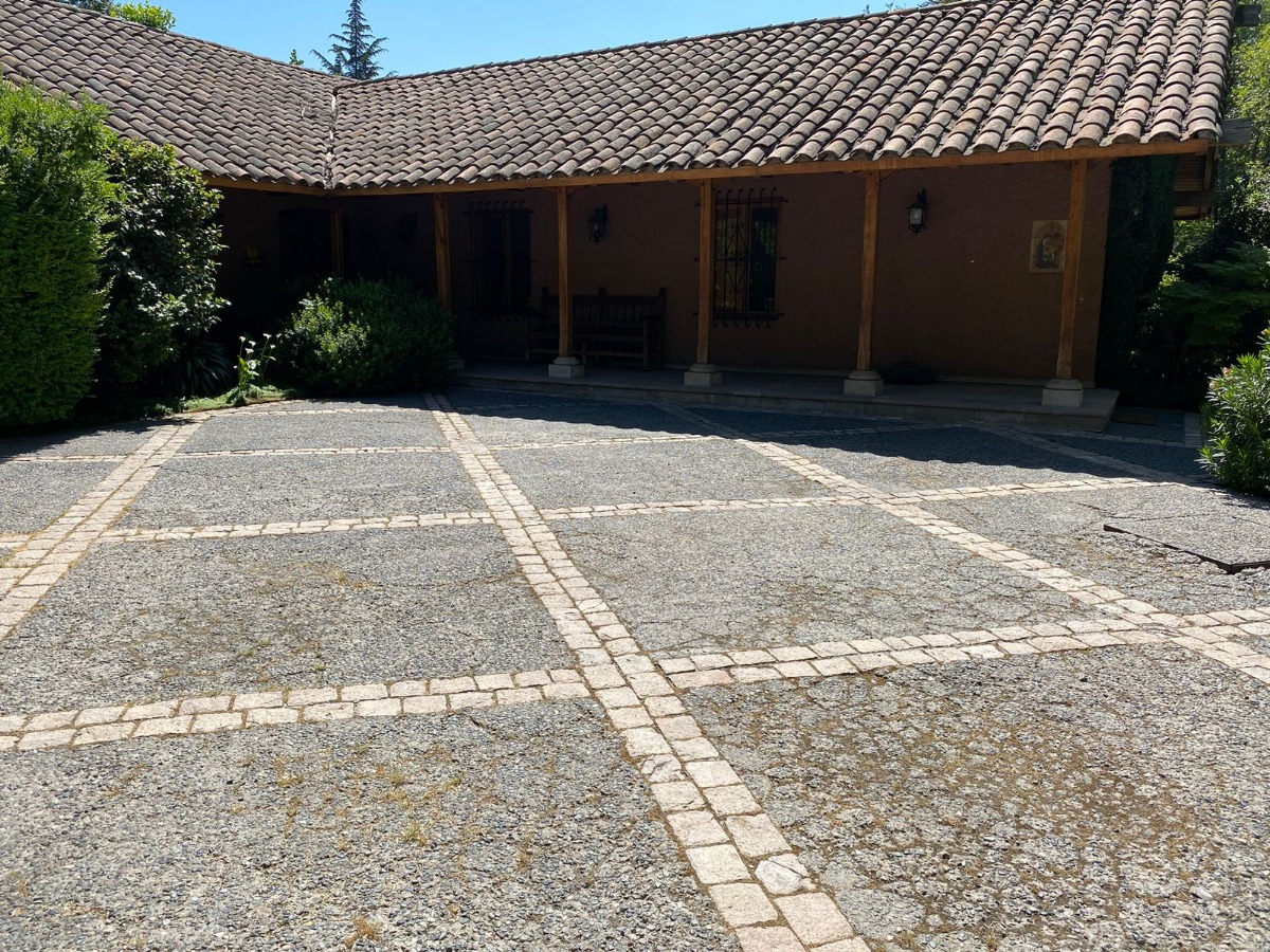 Venta Casa NO 4D 3B 5E 1B La Dehesa - Lo Barnechea