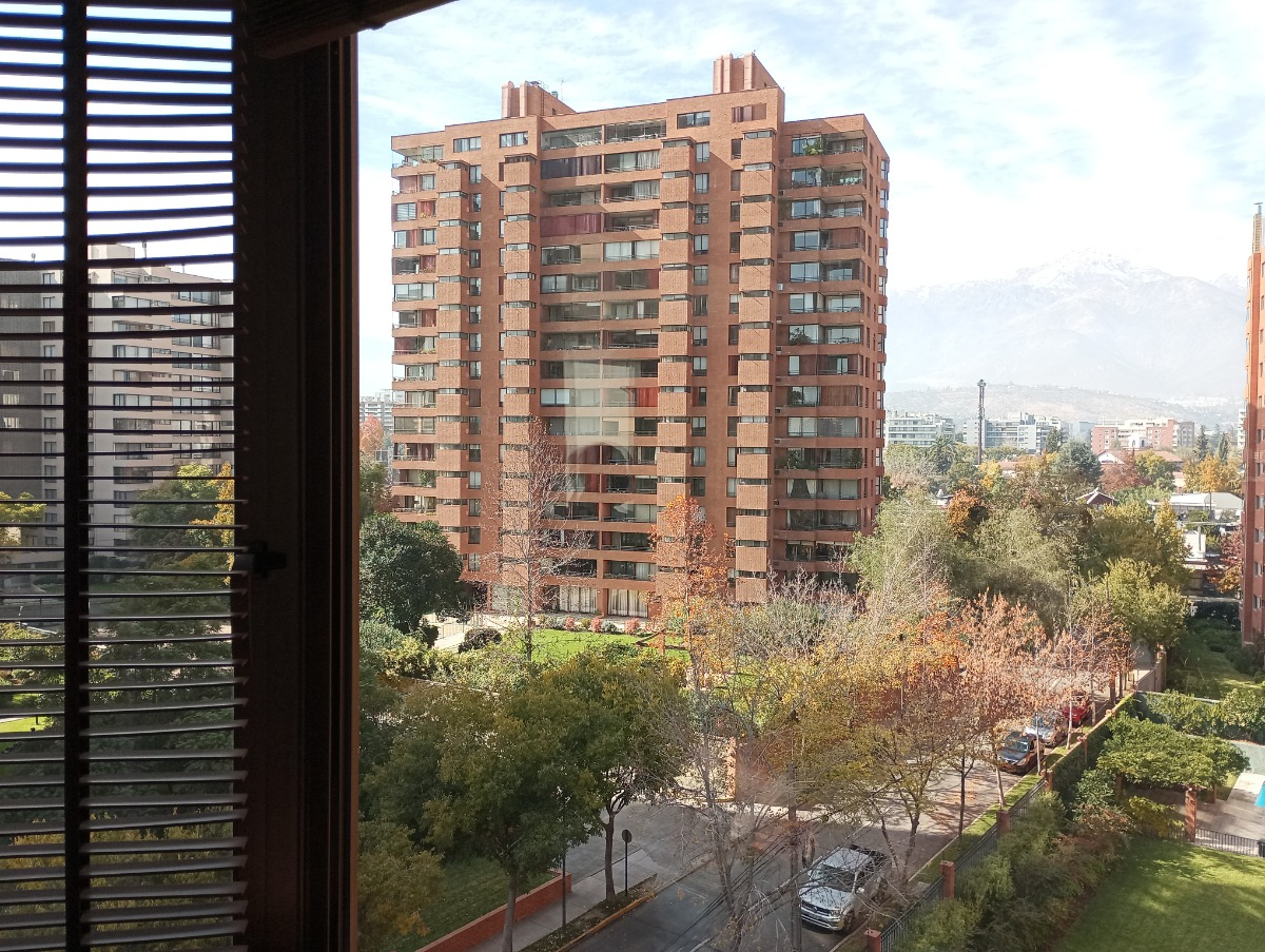 Arriendo Departamento NO 4D en suite Walk-in cl&oacute;set 2B 2E 1B Metro Manquehue - Apumanque - Las Condes