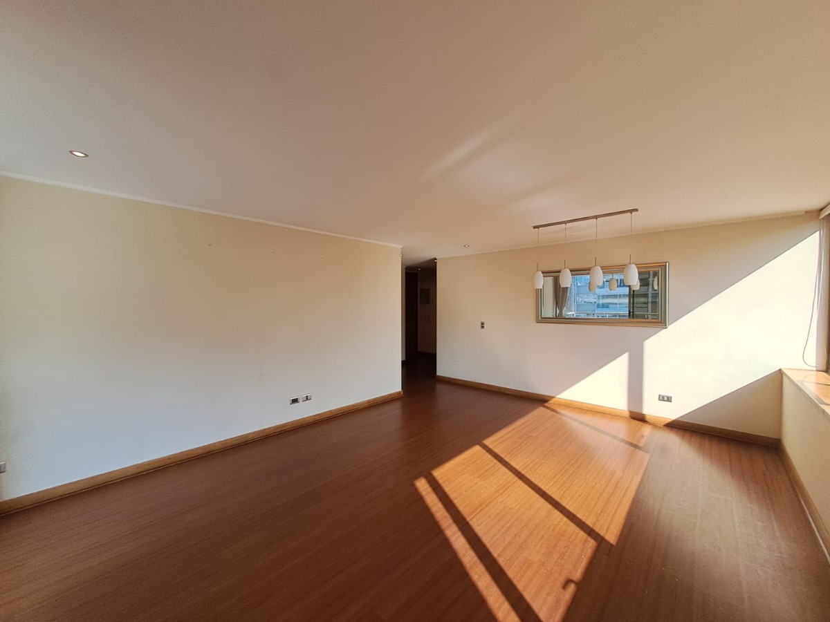 Arriendo Departamento NO 3D en suite Walk-in cl&oacute;set 3B 2E 1B Parque Arauco - Las Condes
