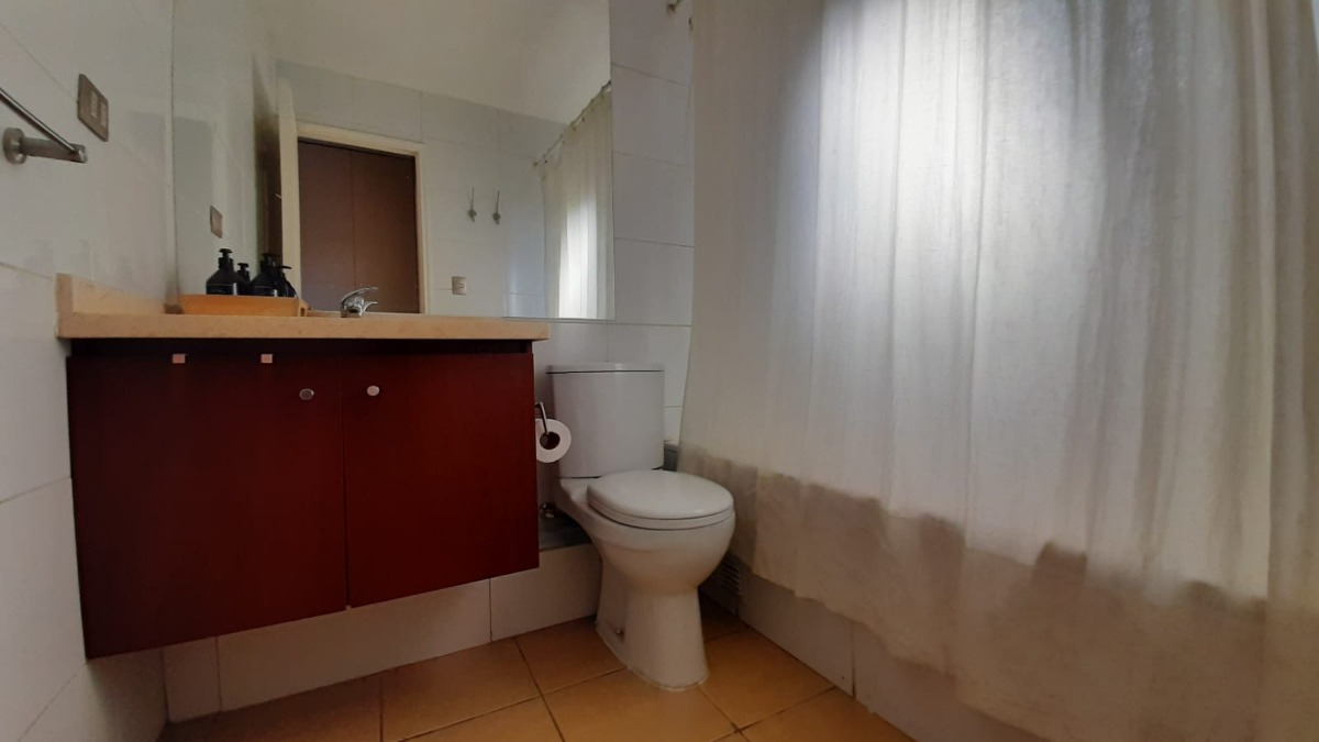 Arriendo Casa 4D 4B 2E 1B San Carlos de Apoquindo - Las Condes