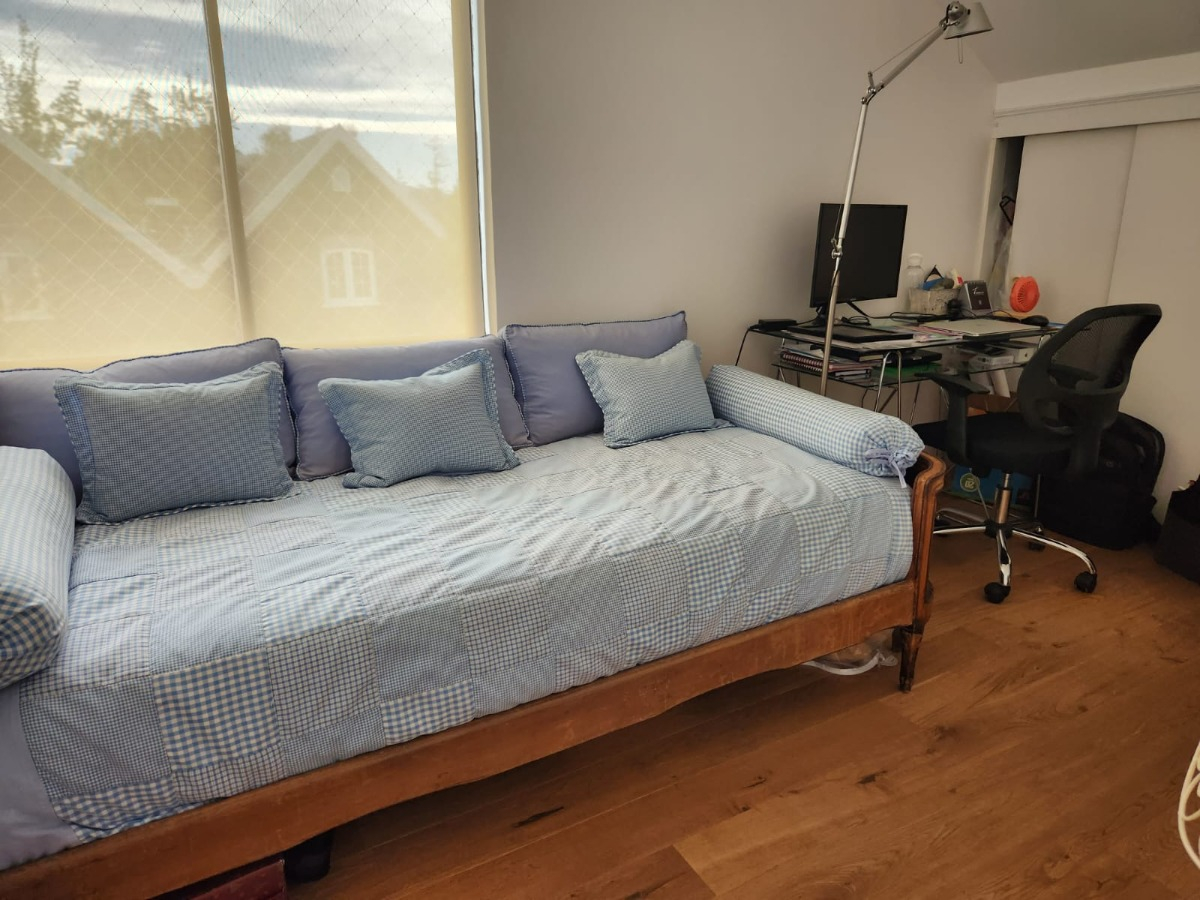 Arriendo Casa 6D en suite Walk-in cl&oacute;set 5B 2E 1B San Carlos de Apoquindo - Las Condes