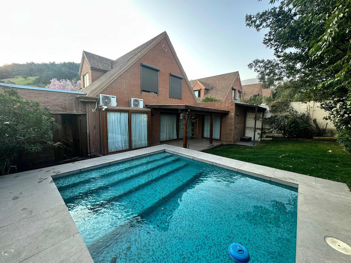 Arriendo Casa 4D 3B 2E 1B La Dehesa - Lo Barnechea